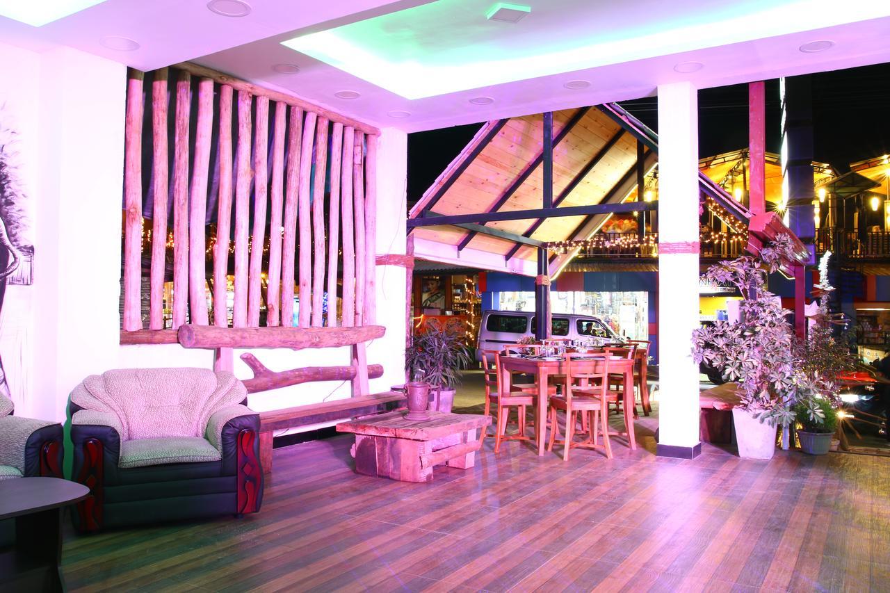 Hotel Oak Ray La Ella Breeze Extérieur photo