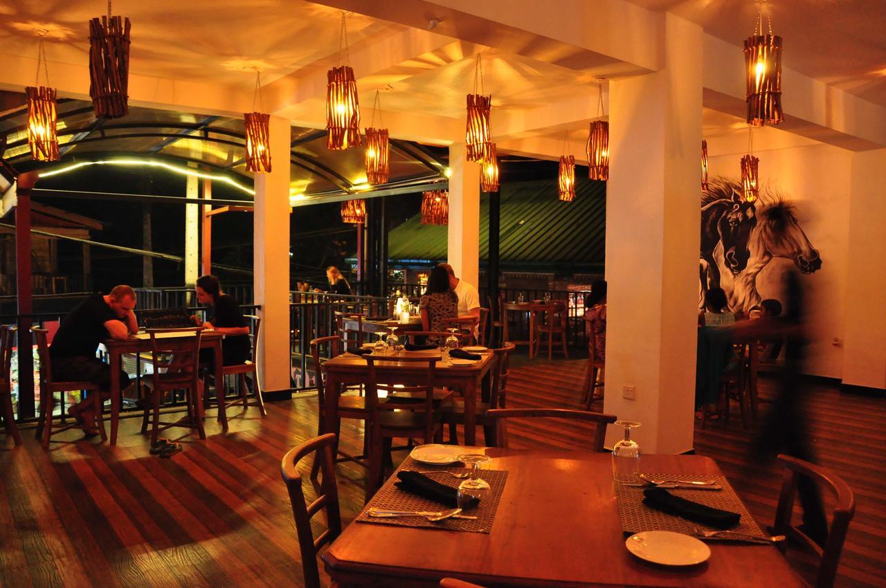 Hotel Oak Ray La Ella Breeze Extérieur photo