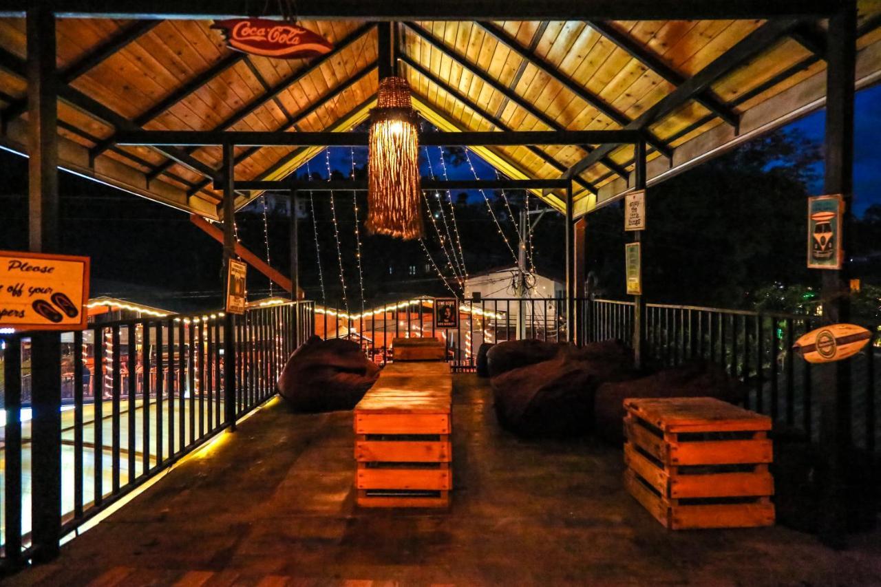 Hotel Oak Ray La Ella Breeze Extérieur photo